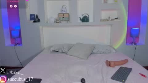 ViolettaBaker online show from 10/22/25, 07:46