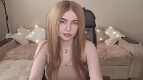 ViolettaOtis online show from 10/12/25, 09:30