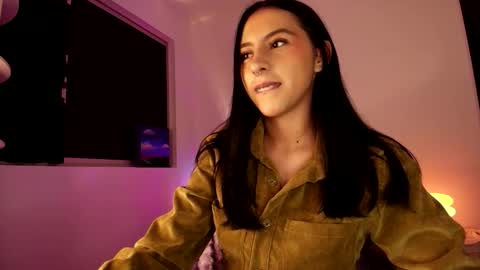 Violetta....Follow me in Twitter... online show from 10/15/25, 04:01