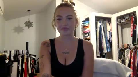 Violet Blake online show from 11/20/25, 03:28