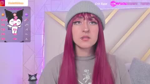 Snapshot of violettbloss chatting on 01/09/25, 10:41 Violeta online show from 01/09/25, 10:41