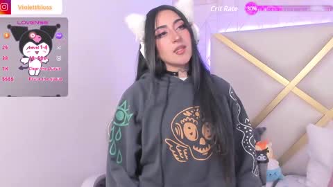 Snapshot of violettbloss chatting on 01/20/25, 09:32 Violeta online show from 01/20/25, 09:32