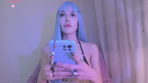 Snapshot of violettbones chatting on 03/04/25, 04:27 Violett online show from 03/04/25, 04:27
