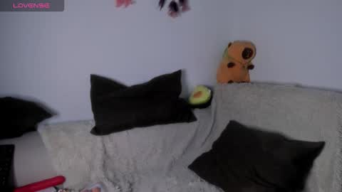 Snapshot of violetteramirez01 chatting on 10/20/25, 10:43 Violette online show from 10/20/25, 10:43