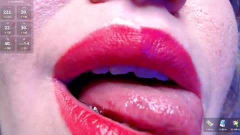 Snapshot of vip_juicy chatting on 12/22/24, 08:38 VelvettTime online show from 12/22/24, 08:38