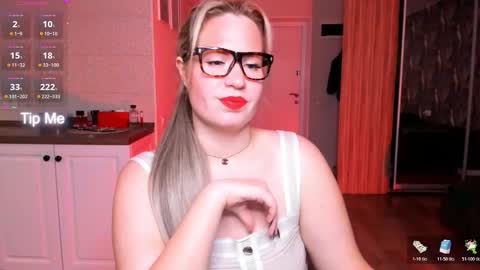  VelvettTime  online show from 10/18/25, 08:26