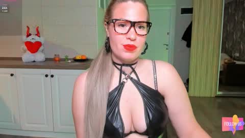  VelvettTime  online show from 11/10/25, 10:36