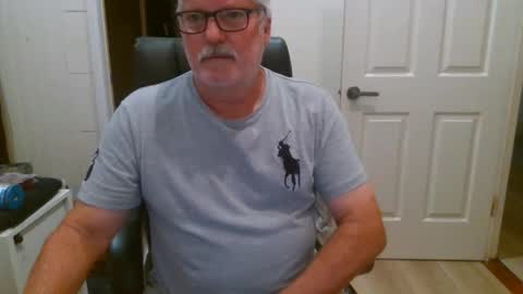 viper654321 online show from 11/15/25, 12:41