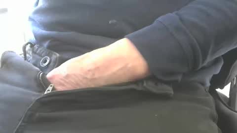 vipercopperhead88 online show from 02/17/25, 04:37