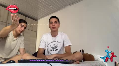 Snapshot of vipx2 chatting on 11/12/25, 03:34 vipx2 online show from 11/12/25, 03:34