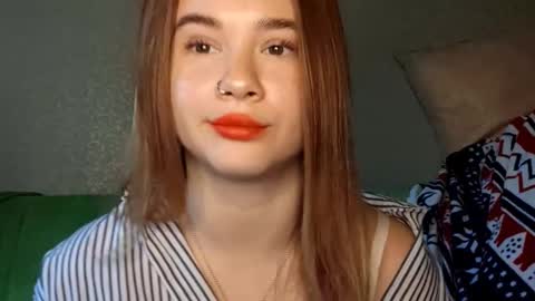 Mia online show from 10/11/25, 11:42