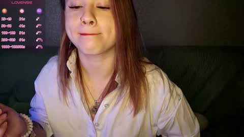 Mia online show from 11/08/25, 11:43