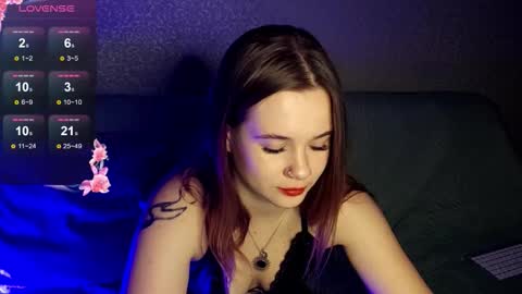 Mia online show from 11/14/25, 12:26