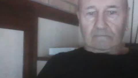 Snapshot of virgomandel chatting on 10/15/25, 06:57 virgomandel online show from 10/15/25, 06:57