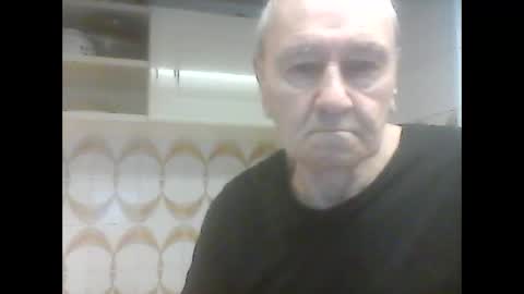 Snapshot of virgomandel chatting on 10/28/25, 07:23 virgomandel online show from 10/28/25, 07:23