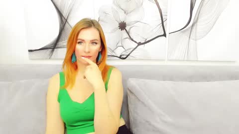 Snapshot of vita_flowen chatting on 02/25/25, 08:36 Vita online show from 02/25/25, 08:36