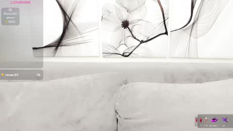 Snapshot of vita_flowen chatting on 02/25/25, 11:41 Vita online show from 02/25/25, 11:41