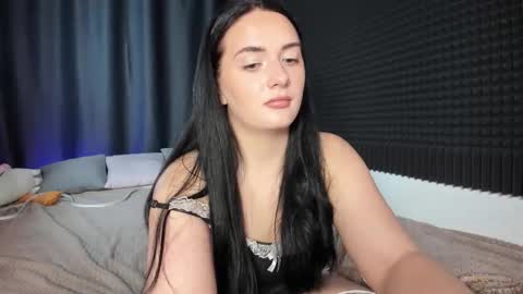 Vita online show from 10/13/25, 03:45