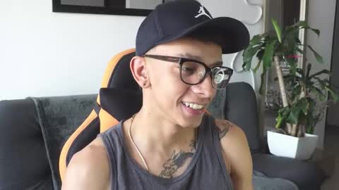 VITO BENZ online show from 10/25/25, 04:24