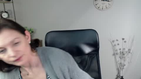 Snapshot of vivian_dream chatting on 01/11/25, 11:02 Vivian online show from 01/11/25, 11:02