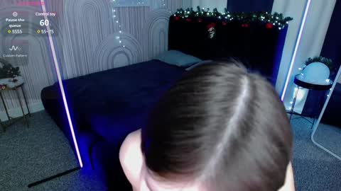 Snapshot of vivian_evans_ chatting on 12/27/24, 01:11 Vivian Evans online show from 12/27/24, 01:11