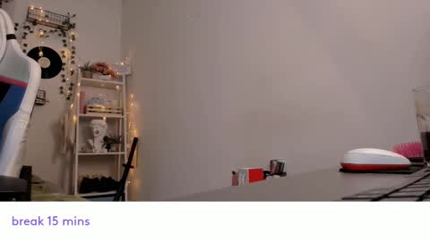 vivian_qwerty online show from 12/25/24, 07:14