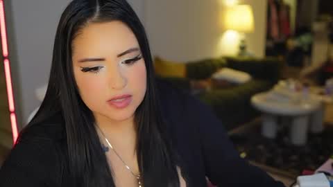 Snapshot of vivianaortega chatting on 01/17/25, 06:26 Vivi online show from 01/17/25, 06:26