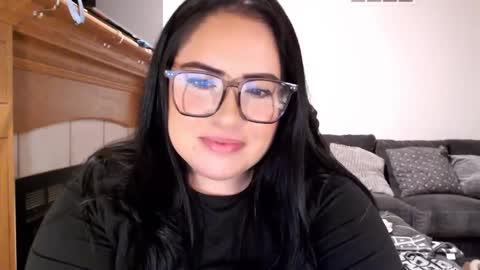 Snapshot of vivianaortega chatting on 03/04/25, 05:21 Vivi online show from 03/04/25, 05:21