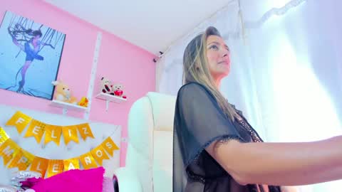 Vivi online show from 12/27/24, 06:42