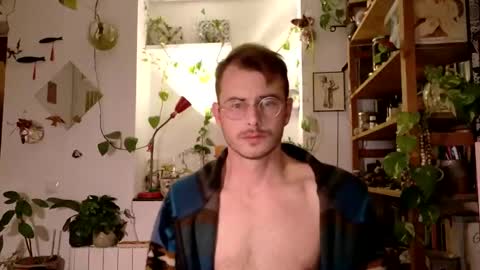 Snapshot of vivid_ether chatting on 01/14/25, 10:02 Viv online show from 01/14/25, 10:02