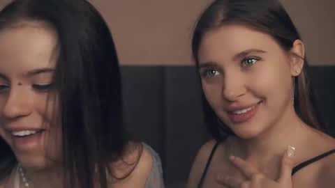 Snapshot of vivid_girls chatting on 03/01/25, 09:18 Nelly and Mari online show from 03/01/25, 09:18