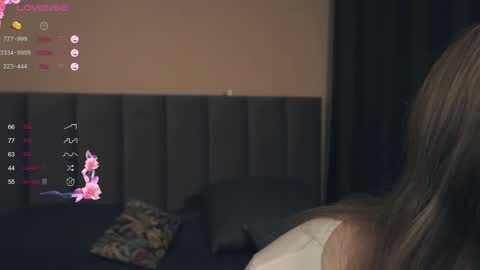 Snapshot of vivid_girls chatting on 03/03/25, 09:37 Nelly and Mari online show from 03/03/25, 09:37