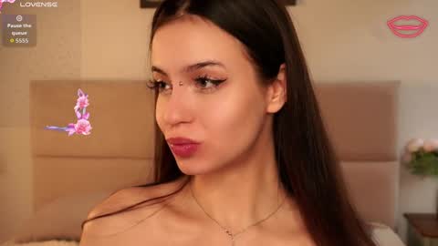 Snapshot of vivid_girls chatting on 09/24/25, 07:33 Nelly and Mari online show from 09/24/25, 07:33