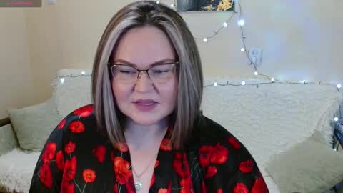 Snapshot of vivien__wet chatting on 02/01/25, 06:19 Vivien online show from 02/01/25, 06:19