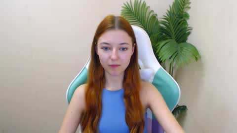 Snapshot of vivien_leight chatting on 01/29/25, 09:39 Vivien online show from 01/29/25, 09:39