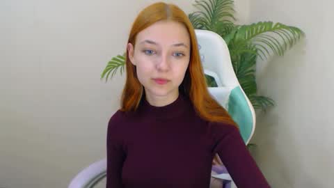 Snapshot of vivien_leight chatting on 09/29/25, 05:12 Vivien online show from 09/29/25, 05:12