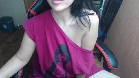 Snapshot of vivo244 chatting on 12/17/24, 11:38 Eva online show from 12/17/24, 11:38