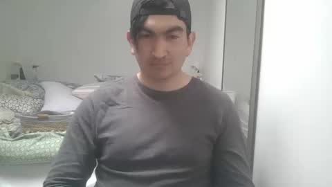 vladir_9 online show from 11/08/25, 08:07