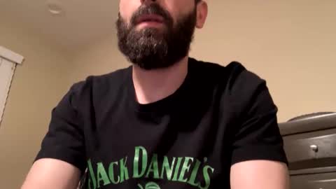 Snapshot of vnast010 chatting on 11/24/25, 09:31 vnast010 online show from 11/24/25, 09:31