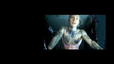 Snapshot of voldan_elf chatting on 10/23/25, 03:44 Elf online show from 10/23/25, 03:44