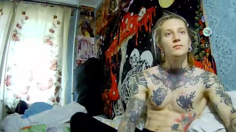 Snapshot of voldan_elf chatting on 10/27/25, 08:07 Elf online show from 10/27/25, 08:07