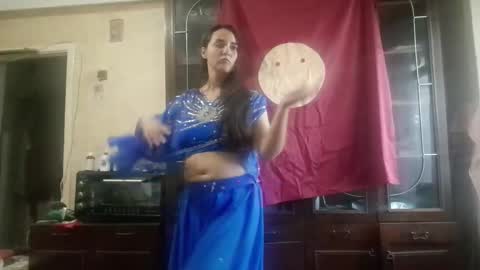 voulezvous_angel online show from 10/31/25, 09:54