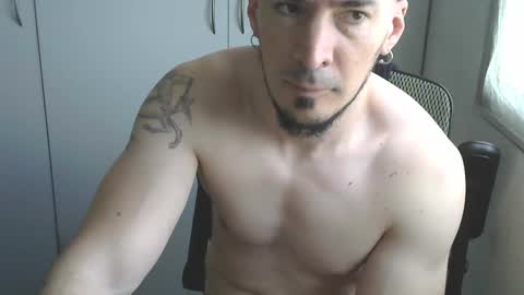 Snapshot of vulgarismagistral15 chatting on 09/18/25, 08:11 Vulgaris online show from 09/18/25, 08:11