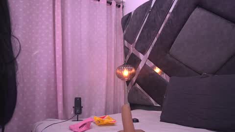 Snapshot of vvioleta_ chatting on 02/11/25, 03:08 Violeta online show from 02/11/25, 03:08