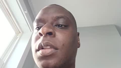 Snapshot of wakeem_olajuawon chatting on 10/14/25, 12:17 Wakeem online show from 10/14/25, 12:17