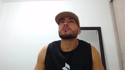 Snapshot of walter_brownn01 chatting on 01/03/25, 03:12 WALTER BROWN online show from 01/03/25, 03:12