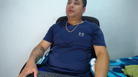 Snapshot of wanda_ember chatting on 01/08/25, 04:12 Wanda and Ember online show from 01/08/25, 04:12