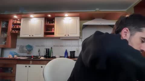 Snapshot of wat___sapbody chatting on 10/28/25, 03:04 wearetwo online show from 10/28/25, 03:04