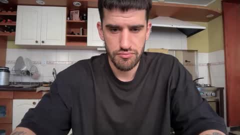 Snapshot of wat___sapbody chatting on 11/11/25, 06:08 wearetwo online show from 11/11/25, 06:08