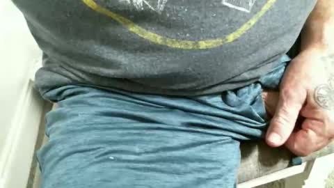 Snapshot of watchplaycum chatting on 10/19/25, 02:34 watchplaycum online show from 10/19/25, 02:34